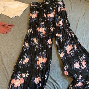 TORRID wide leg floral pants BNWT